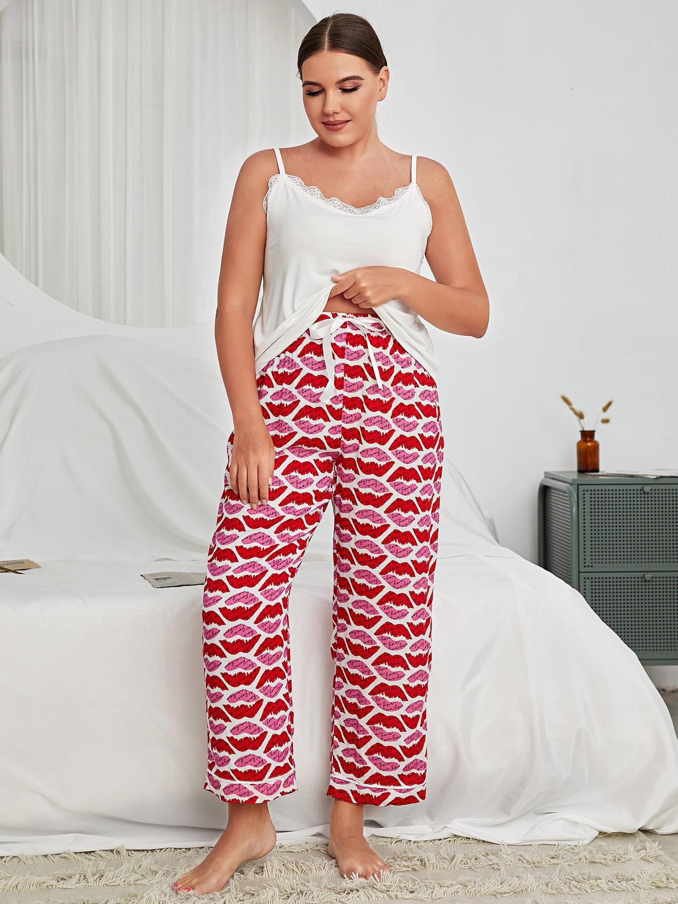 Plus Lace & Lip Print Pajama Set