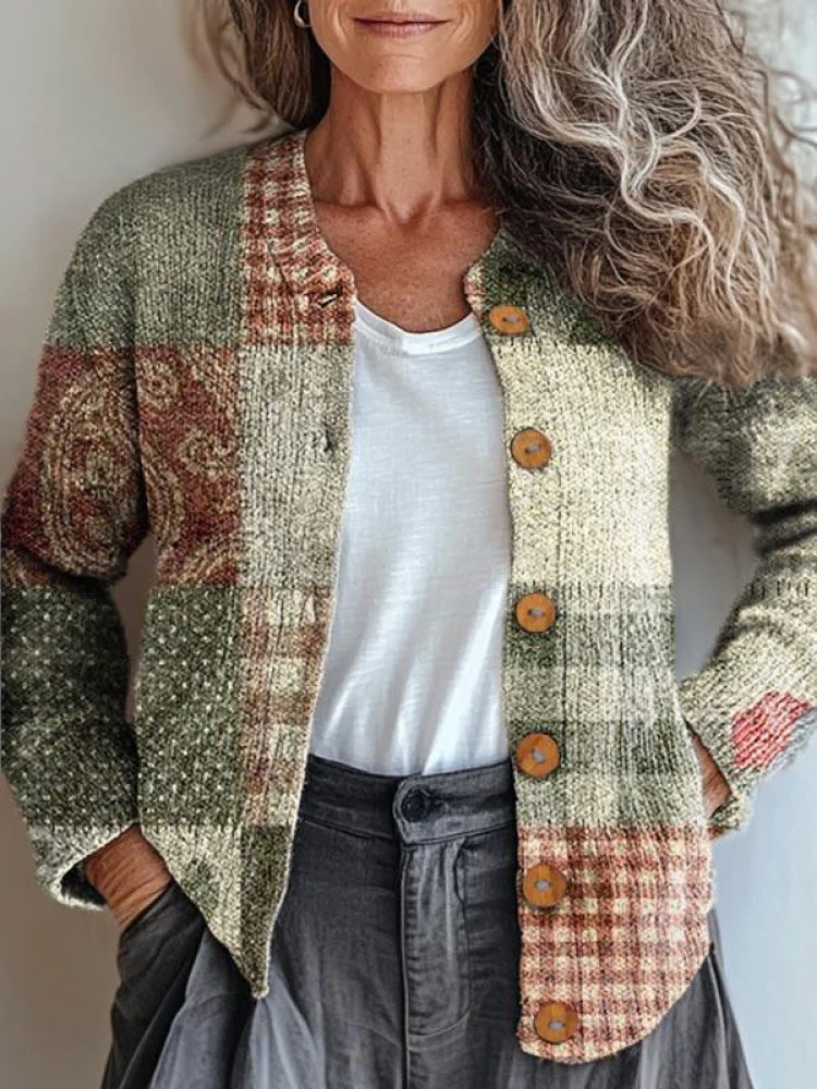 Vintage Christmas Colors Print Buttoned Cardigan Sweater